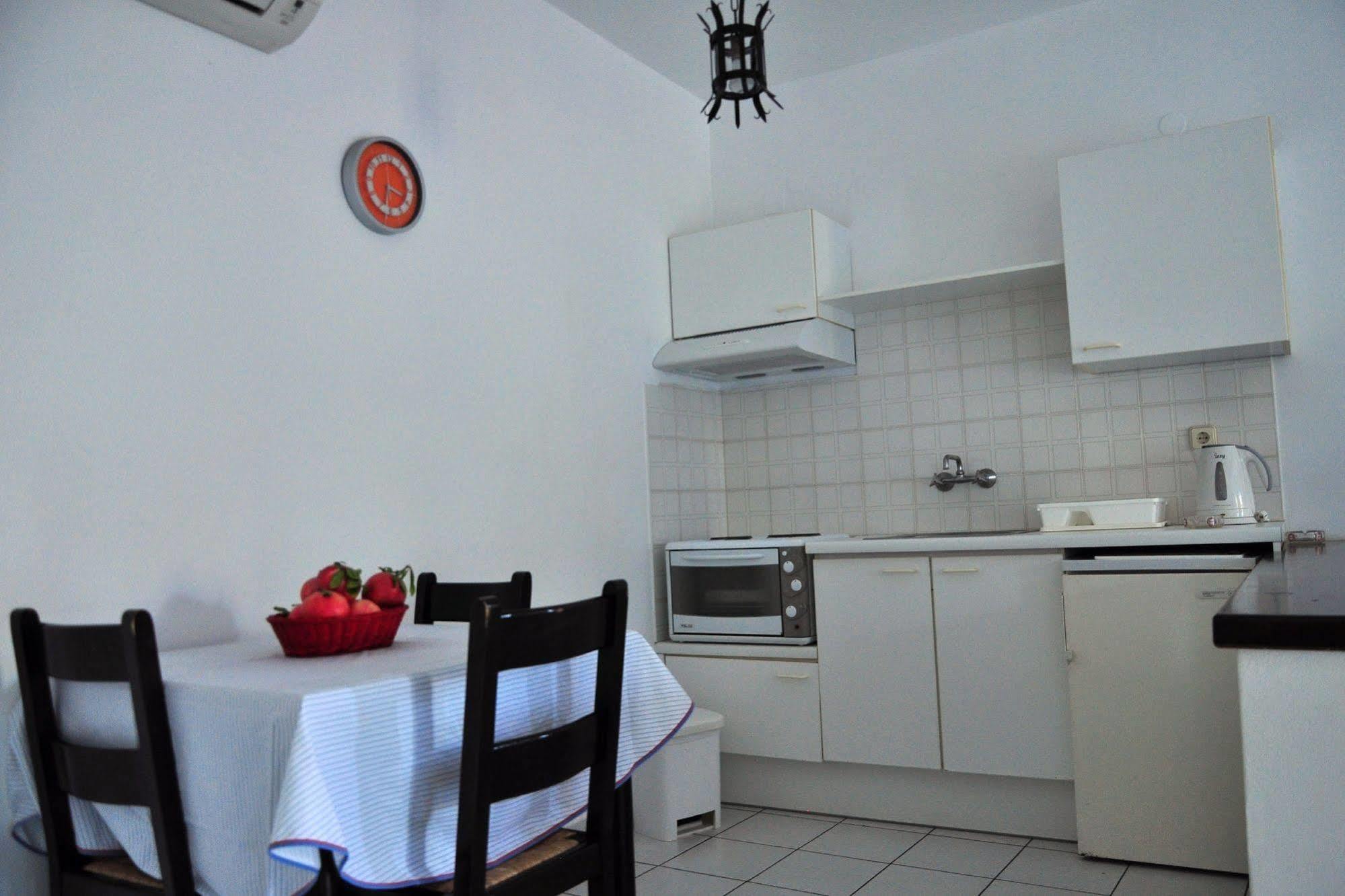 Sirius Apartments Херсониссос Экстерьер фото